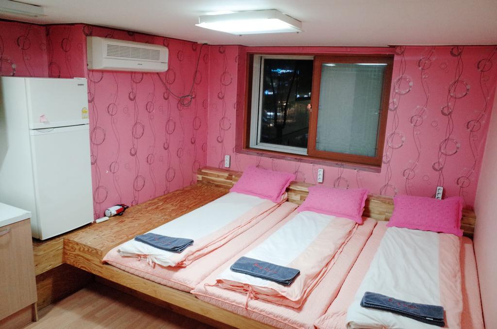Bong Backpackers Hostel Seoul Ngoại thất bức ảnh