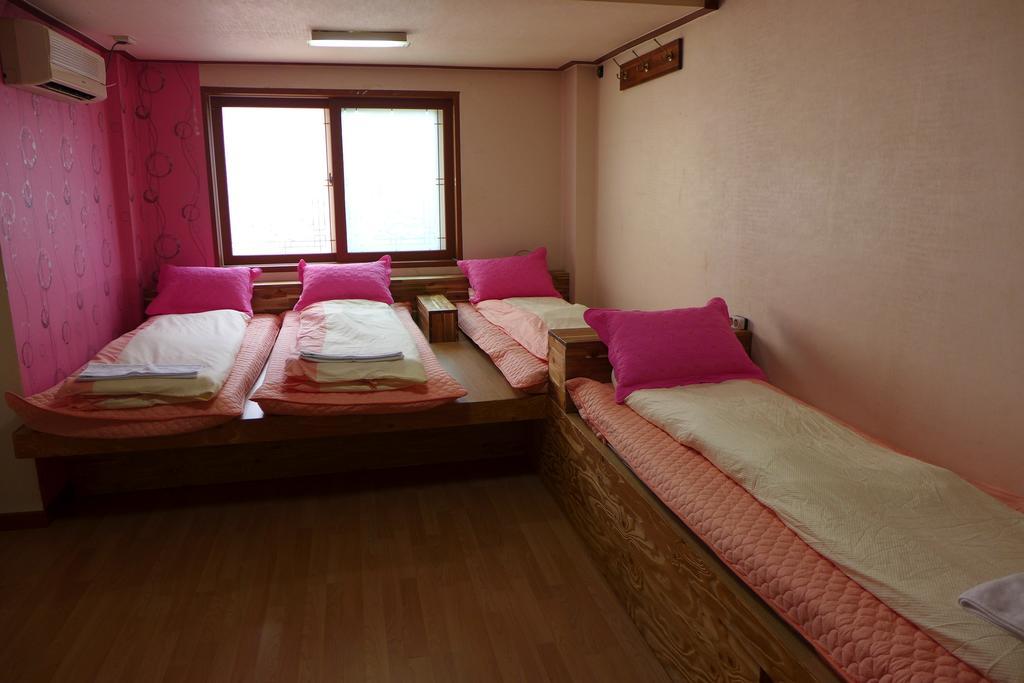 Bong Backpackers Hostel Seoul Phòng bức ảnh