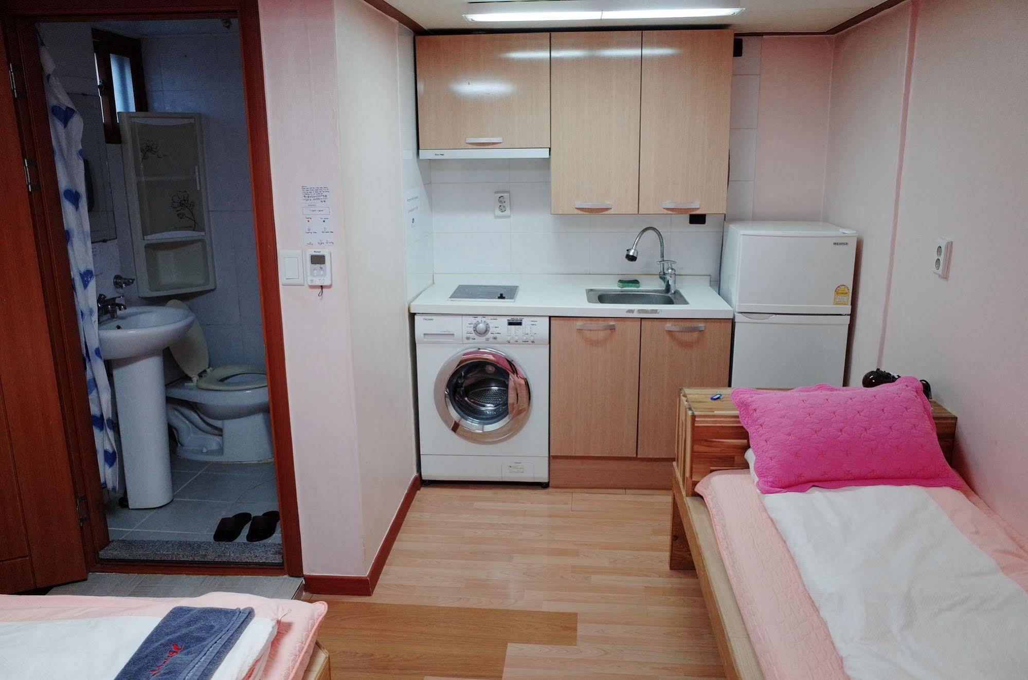 Bong Backpackers Hostel Seoul Ngoại thất bức ảnh